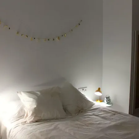 Cozy Apartment City Hall-2