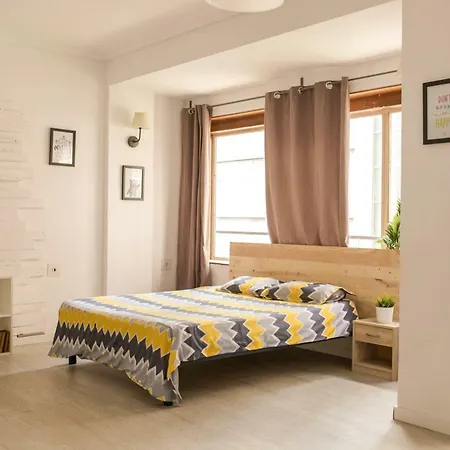 Big Room Holiday Alicante-2