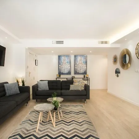 Stylish *New* Apartment In Alicante W/ 4 Bedrooms-2