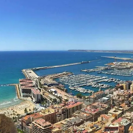 Atico Con Terraza En El Centro De Alicante-3