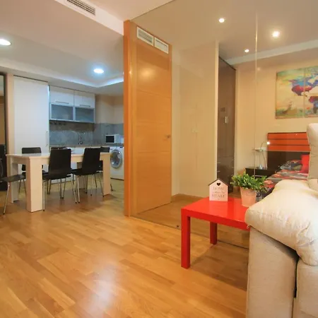 Modern Casaturis Apartment With Castle Views A131-3