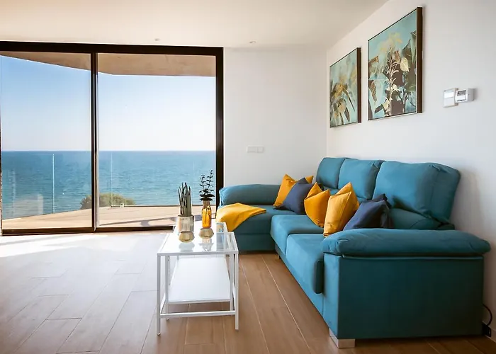 Modern Sea Front Reef Apartment Alicante
