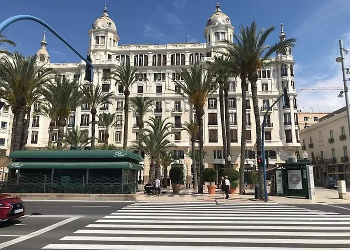 Apartamento CasaTuris Pintor Lorenzo A105 Alicante