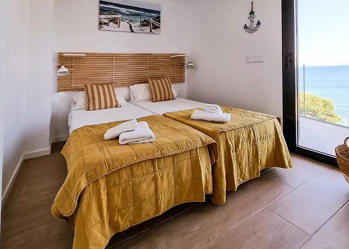 Modern Sea Front Reef Apartment Alicante
