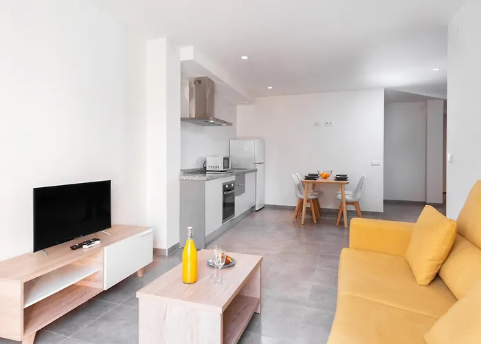 Apartamentos Quijano by Be Alicante