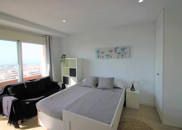 Estudio CasaTuris en planta 18 en pleno centro de Alicante A106