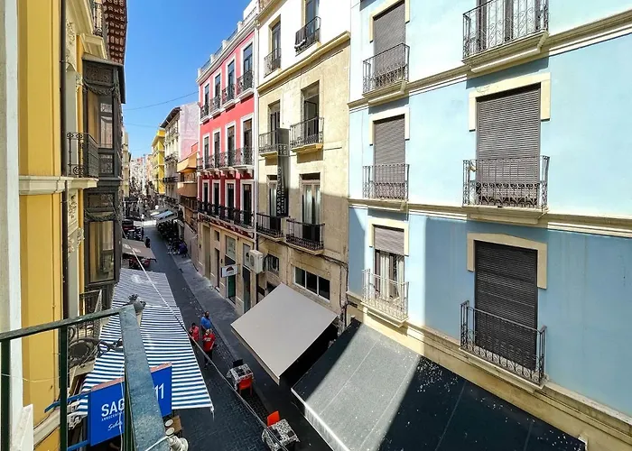 Apartamento Con Mucho Encanto En Pleno Centro Alicante
