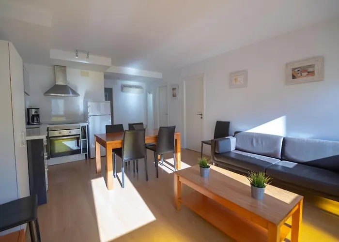 Apartamentos Mayor by Be Alicante