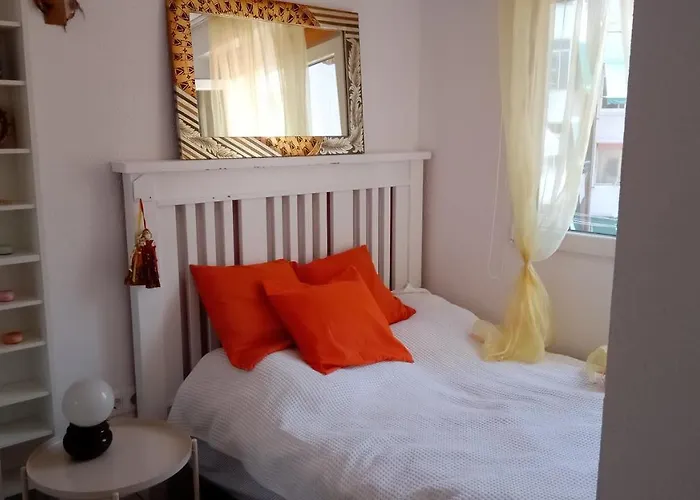 Apartamento Habitación con baño privado en piso familiar Alicante