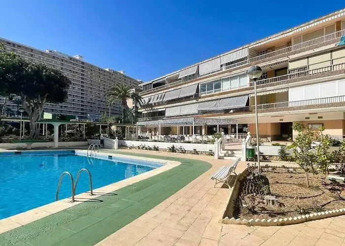Apartamento Muy luminoso, con piscina y a 5 min de la playa. Alicante