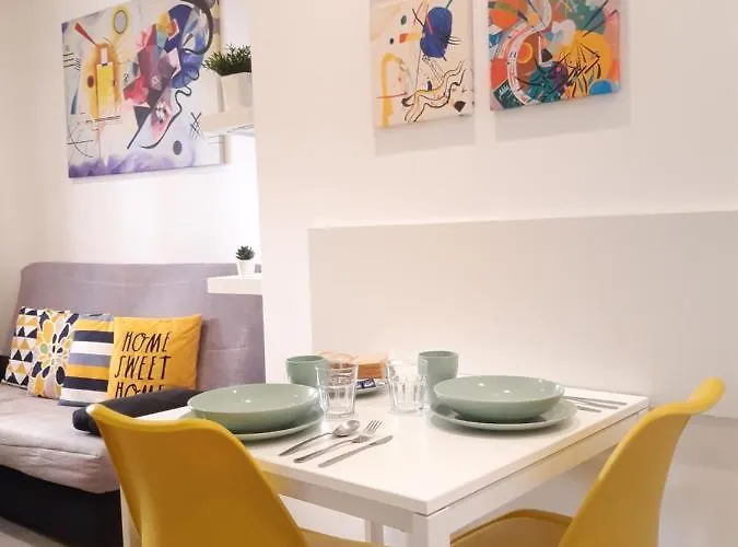 The Yellow Corner Apartment Alicante