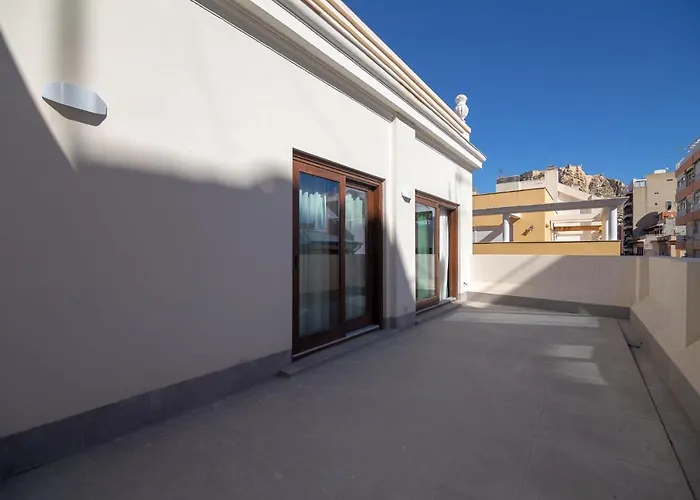 Apartamentos Teatro by Be Alicante