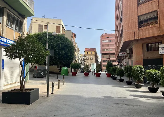 Cozy San Cristobal Apartment In Heart Of Alicante