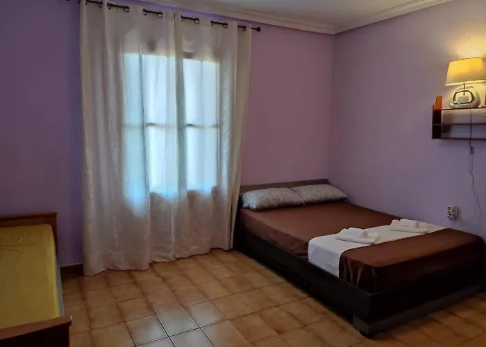 La Habitacion Del Piso Room In The Apartment Alicante