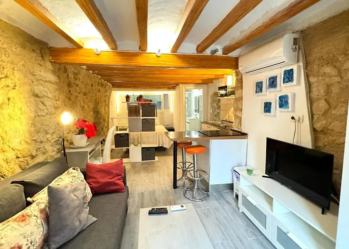 Apartamento Loft de piedra en centro histórico - Casco Antiguo Alicante