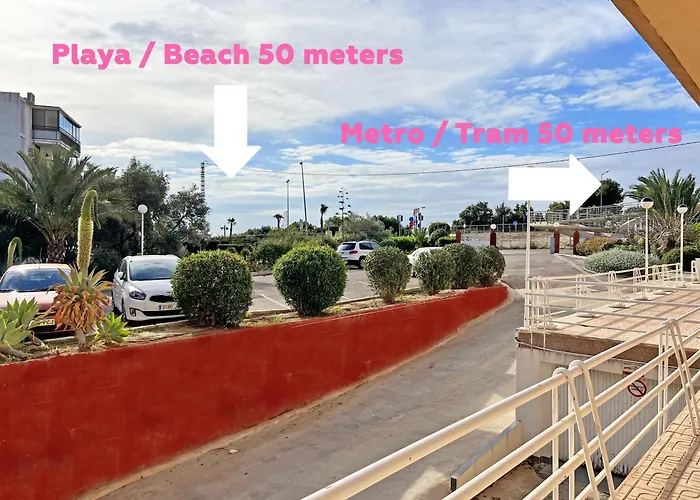 Apartamento A 100 metros de la playa. Parking Gratuito Privado Alicante