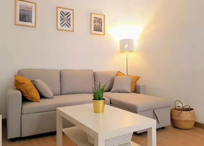 Old Town & Beach | Holirent Alicante
