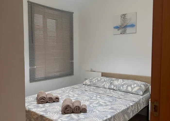Carolinas Suit Alicante