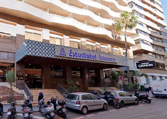 Apartment In The Center Of Alicante