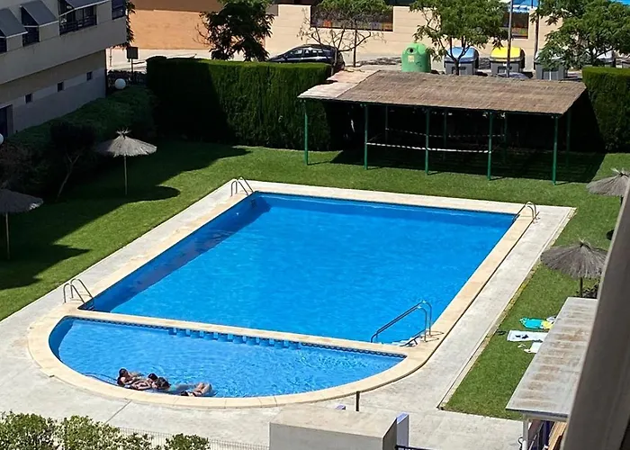 Habitación en el piso con piscina Alicante