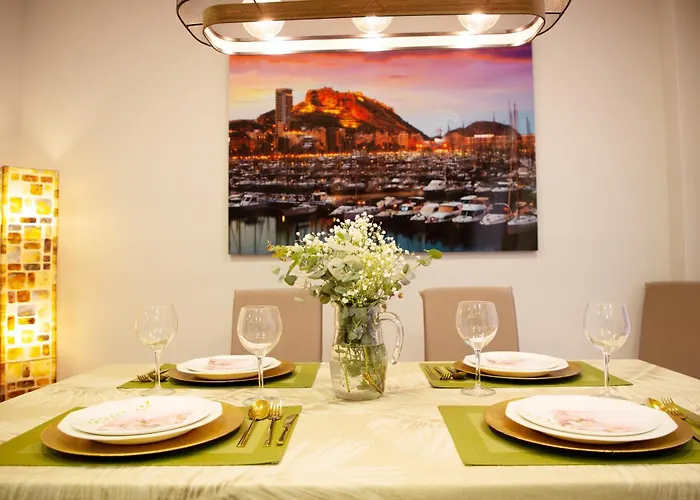 LUXURY New Apartment CITY CENTRE&BEACH, Alicante