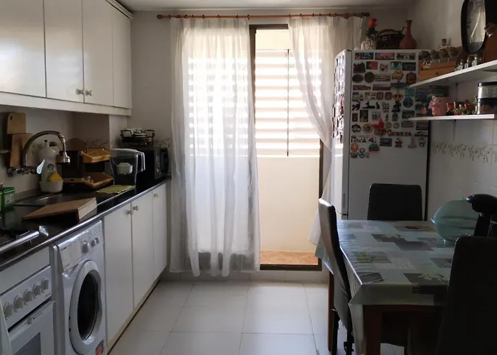 Rooms In Apartment Alicante