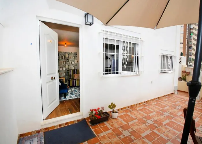 Stylish & Spacious Fully Equipped Studio-4 Minutes Walk To Albufereta Beach Alicante