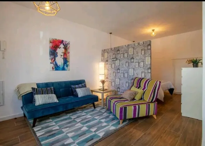 Stylish & Spacious Fully Equipped Studio-4 Minutes Walk To Albufereta Beach Alicante