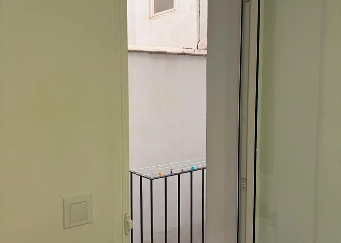 Fantastic Apartment In The Heart Of Alicante - Quiet Courtyard Side
