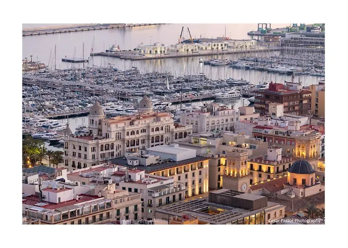 Refugio con encanto en el Casco Antiguo de Alicante!