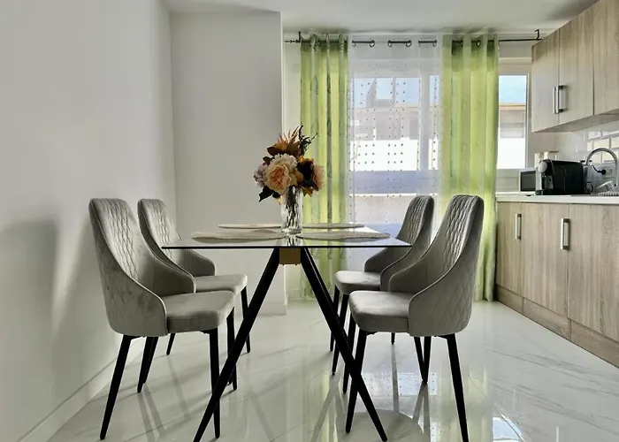 Central Alicante Apartment