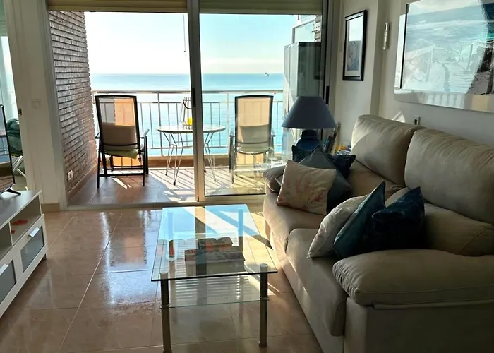 Apartamento Con Vistas Al Mar Primera Linea De Playa Del Postiguet Alicante