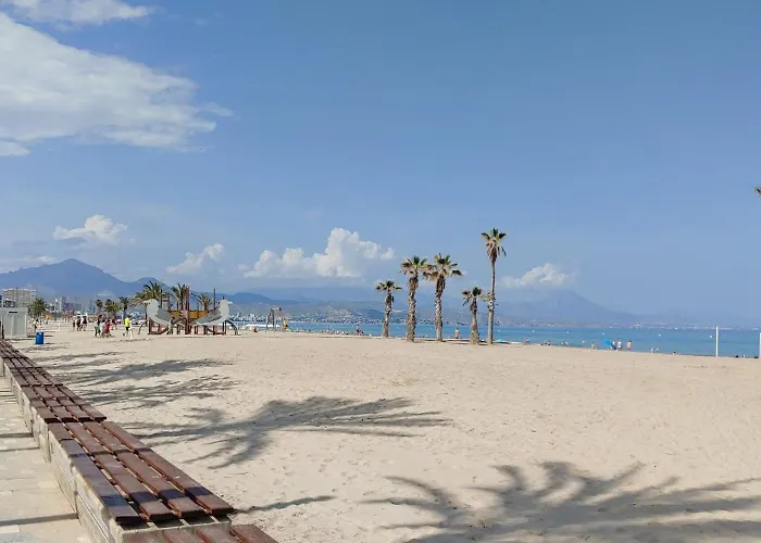 Playa San Juan Alicante 1 Línea
