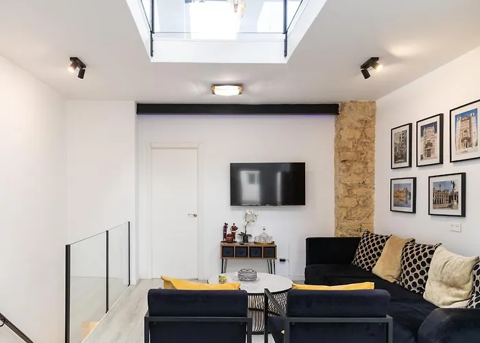 Luxury New Loft City Centre & Castle, Alicante