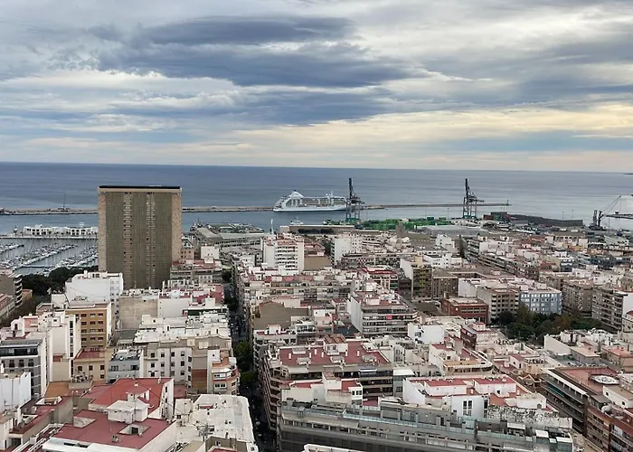 Sky Views Studio In City Centre Alicante