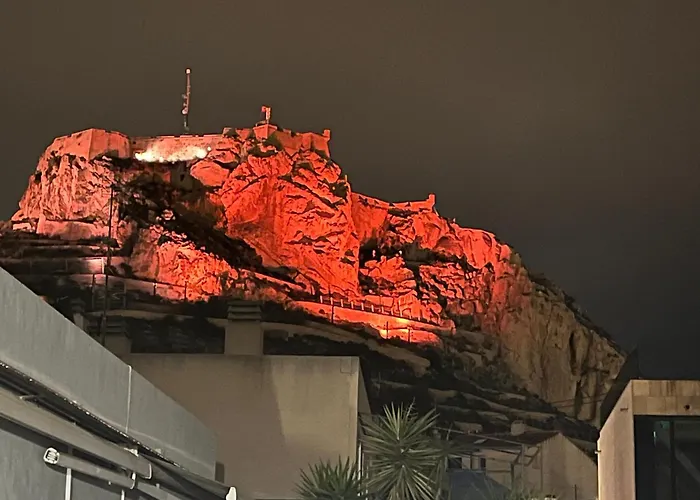 -Saint Thomas- Alicante Old Town