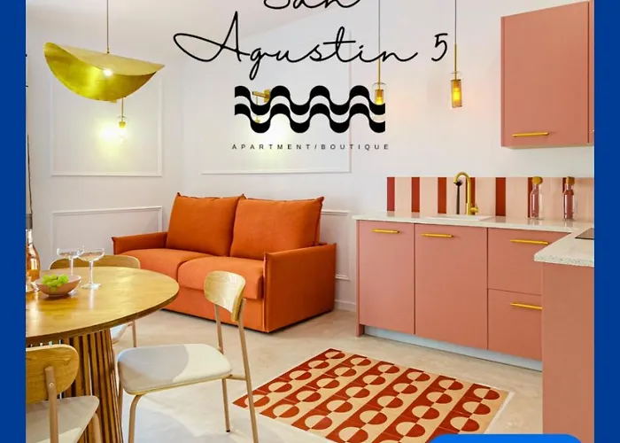Apartment With Exceptional Charm In Historic Center Of Alicante