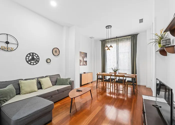 Charlot Center Apartment II Alicante