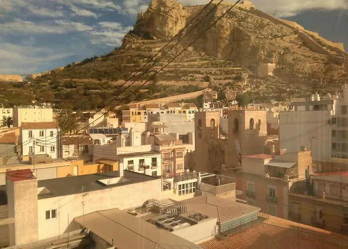 Beach, City Center And Entertainment Alicante