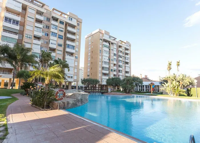 Nations Apartment With Pool Alicante
