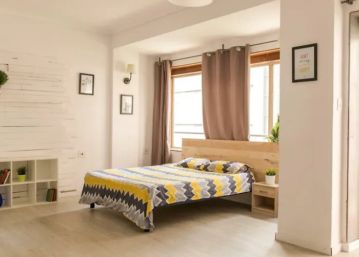 Big Room Holiday Alicante