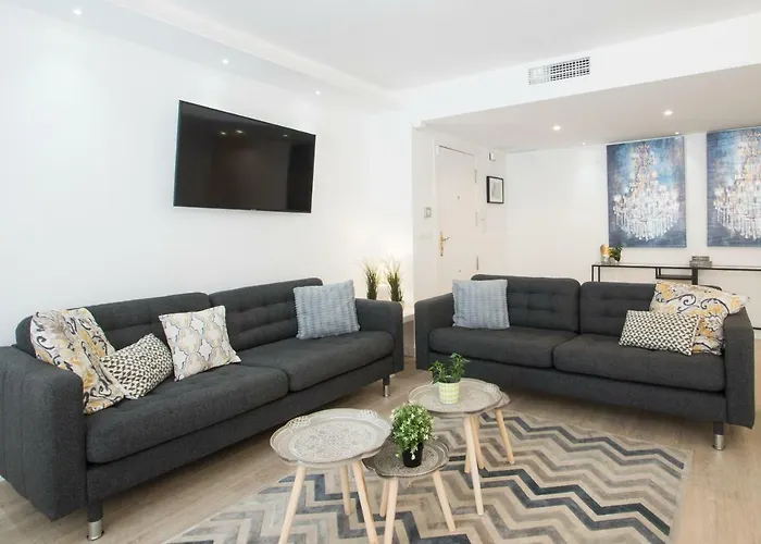 Stylish *New* Apartment In Alicante W/ 4 Bedrooms