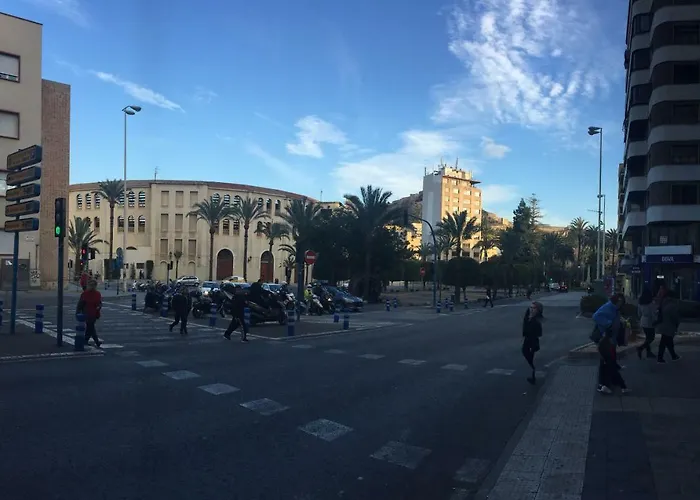 Centre Apartment Near Plaza De Toros Alicante
