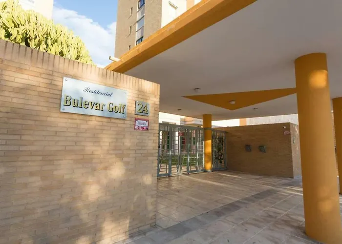 Nations Apartment With Pool Alicante