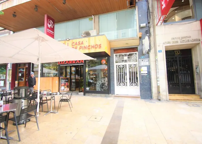 CasaTuris Rambla Méndez Núñez en el corazón de Alicante A109